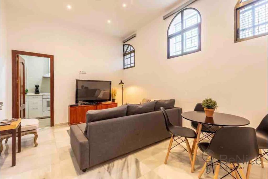 Luxury Apartamento Sevilla Centro -Triana Экстерьер фото